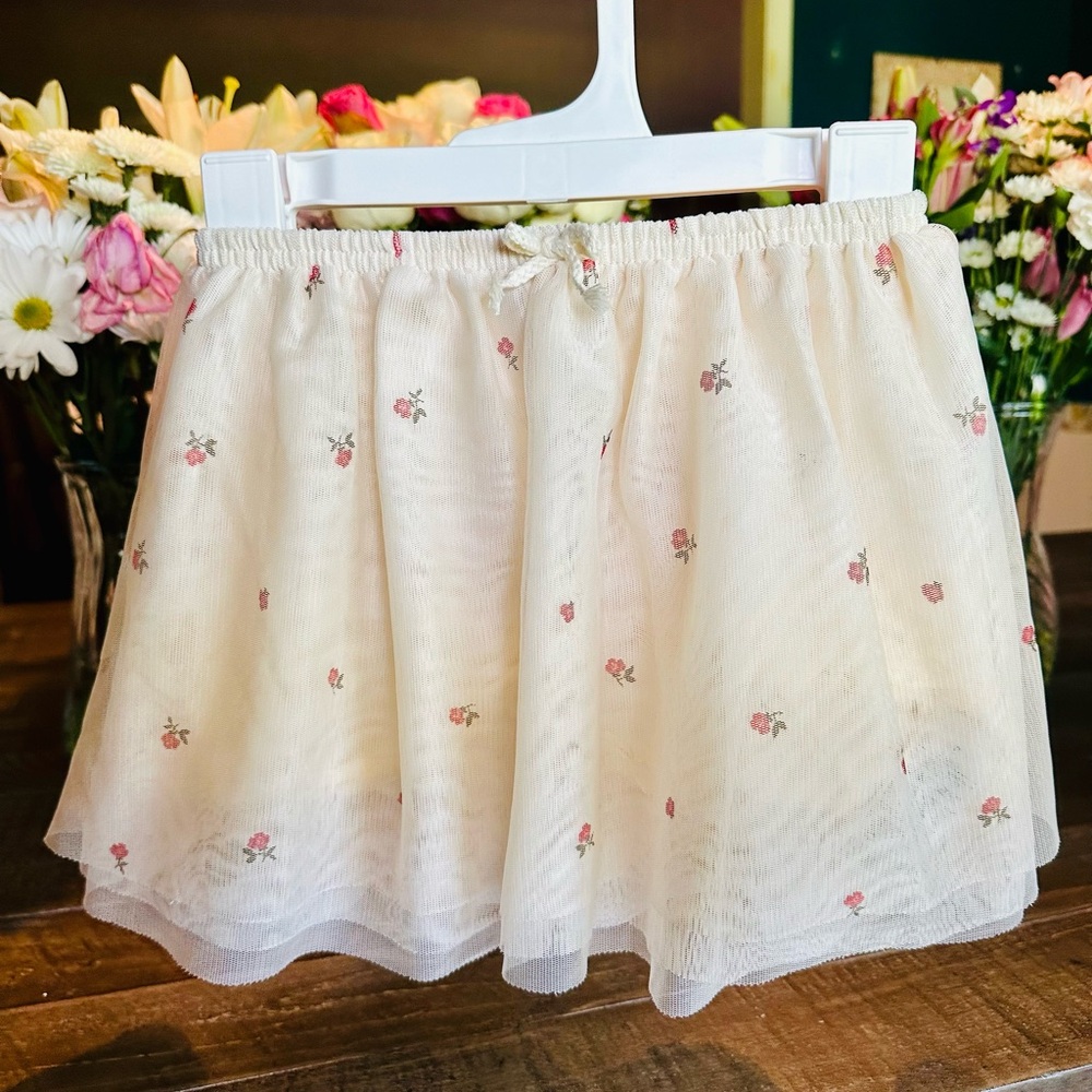 Old Navy White Bubble Mini Skirt
